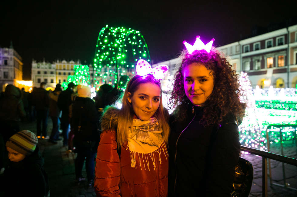  Świąteczne iluminacje na Rynku w Zamościu (zdjęcie 30) - Autor: Kazimierz Chmiel