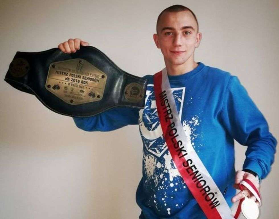  <p>Adrian Kowal, bokser Olimpu Lublin</p>
<p>SMS o treści sport.1 na numer 71160 (Koszt 1,23 zł z VAT za SMS)</p>