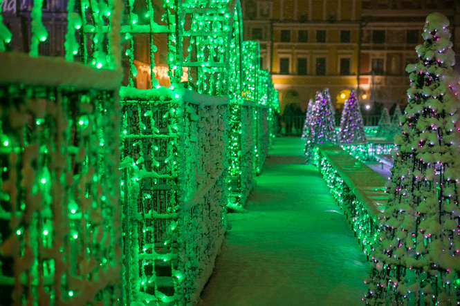 Zima i iluminacje na Rynku Wielkim w Zamościu