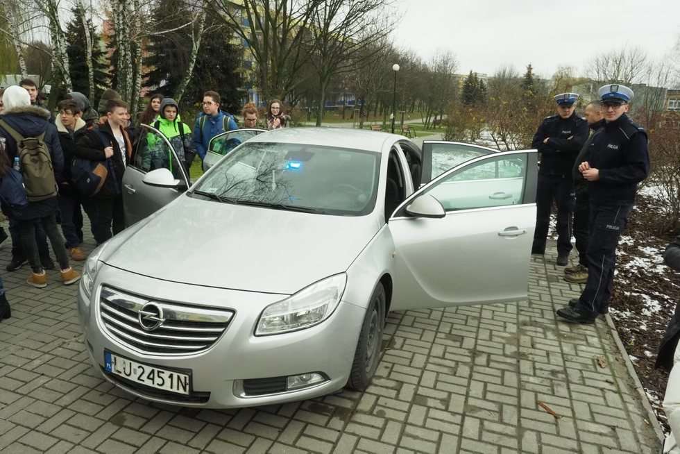  Policjanci i terytorialsi w LO nr 27 w Lublinie (zdjęcie 14) - Autor: Maciej Kaczanowski