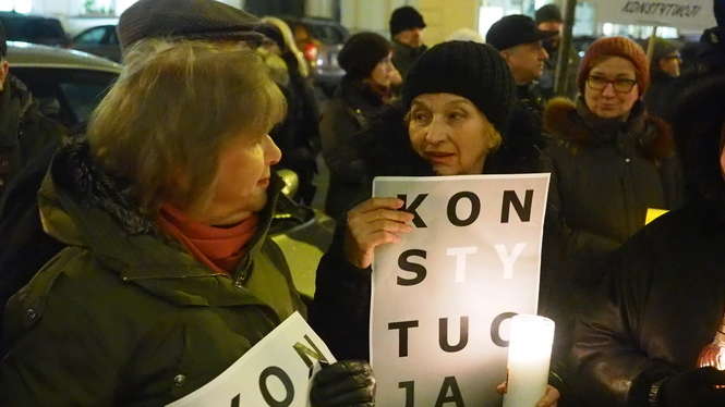 Manifestacja KOD w Lublinie. 8.12.2017 - Autor: Paweł Buczkowski