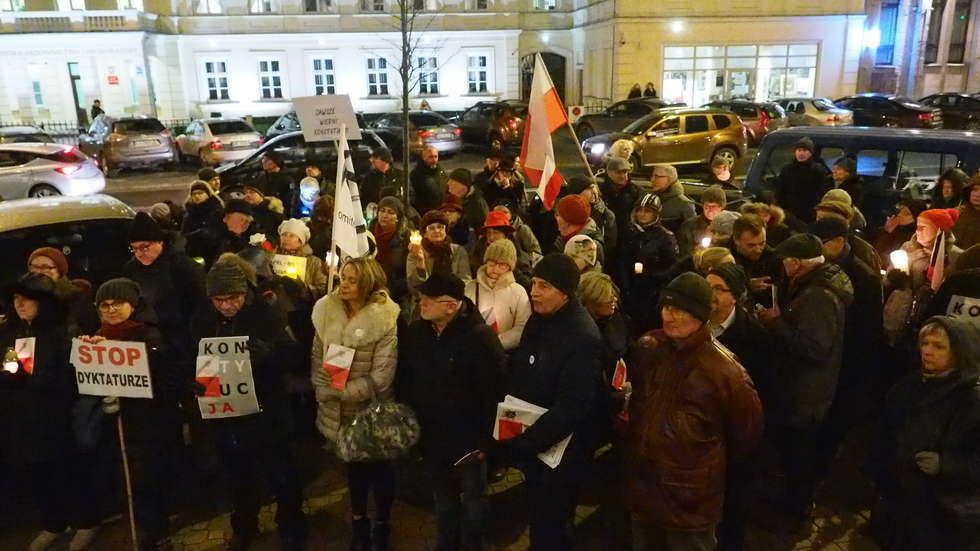  Manifestacja KOD w Lublinie. 8.12.2017 (zdjęcie 6) - Autor: Paweł Buczkowski