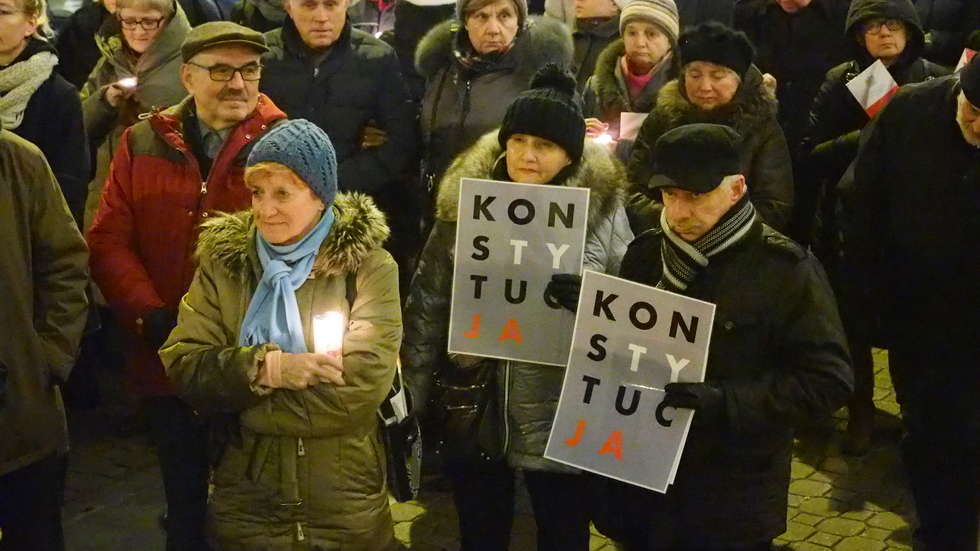  Manifestacja KOD w Lublinie. 8.12.2017 (zdjęcie 3) - Autor: Paweł Buczkowski