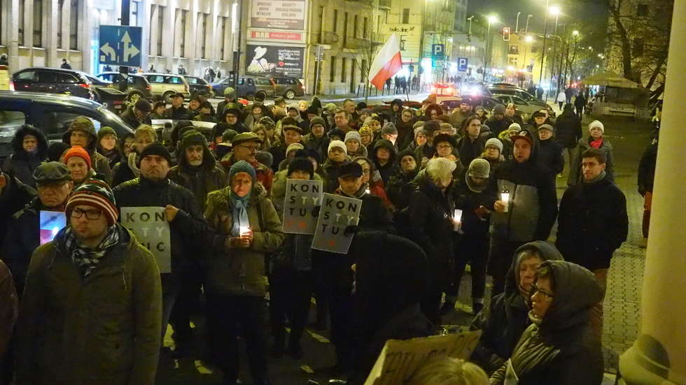  Manifestacja KOD w Lublinie. 8.12.2017 (zdjęcie 2) - Autor: Paweł Buczkowski