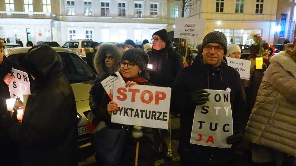  Manifestacja KOD w Lublinie. 8.12.2017 (zdjęcie 13) - Autor: Paweł Buczkowski