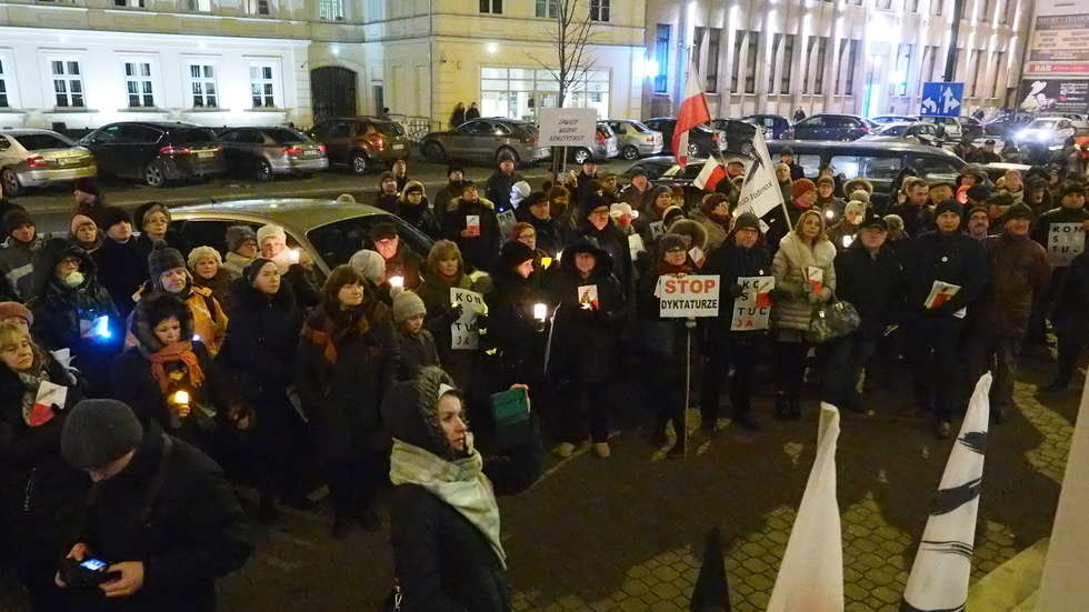  Manifestacja KOD w Lublinie. 8.12.2017 (zdjęcie 9) - Autor: Paweł Buczkowski