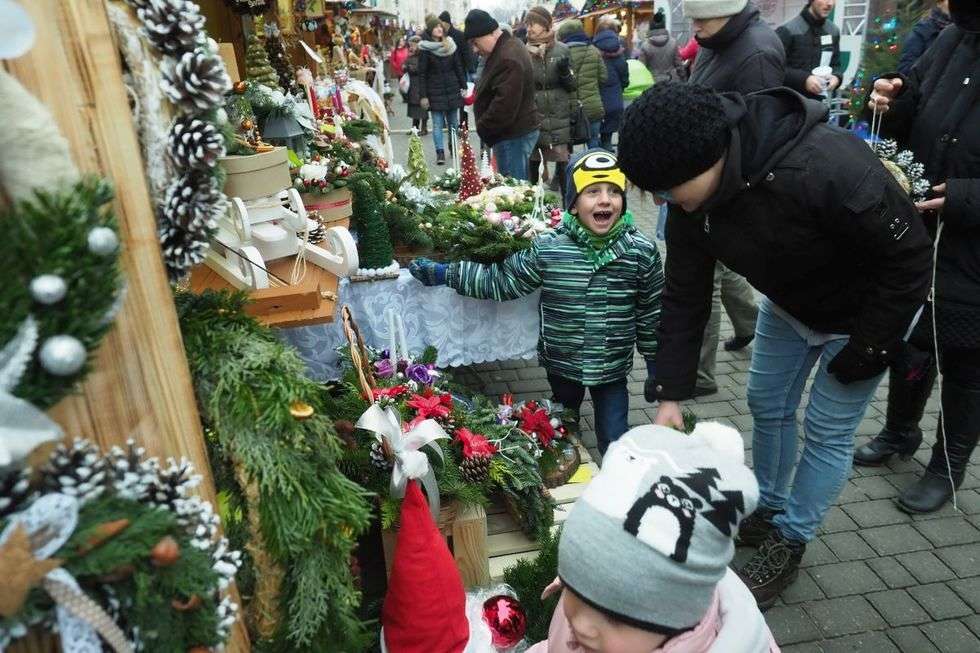  Kiermasz Bożonarodzeniowy w Lublinie (zdjęcie 6) - Autor: Maciej Kaczanowski
