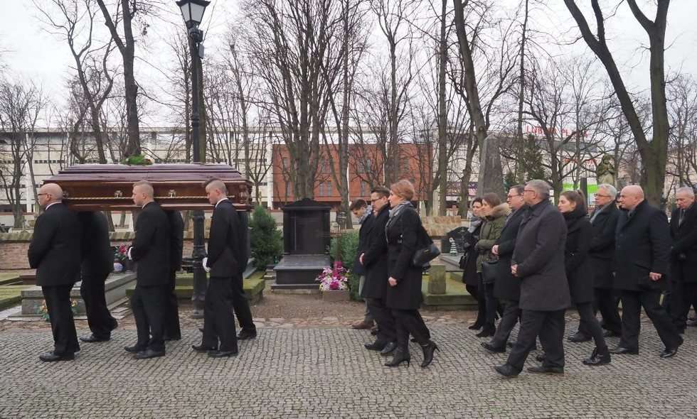  Pogrzeb prof. Henryka Ciocha (zdjęcie 17) - Autor: Wojciech Nieśpiałowski