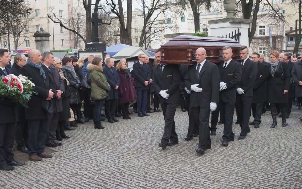  Pogrzeb prof. Henryka Ciocha (zdjęcie 7) - Autor: Wojciech Nieśpiałowski