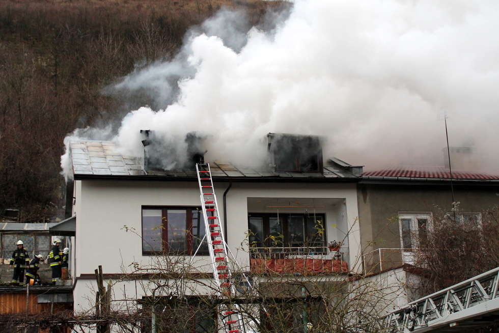 Pożar w Kazimierzu (zdjęcie 9) - Autor: Radosław Szczęch