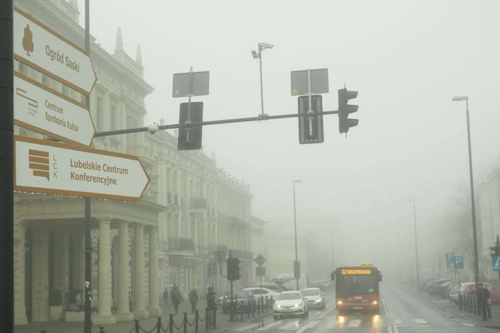 Lublin we mgle (zdjęcie 1) - Autor: Maciej Kaczanowski