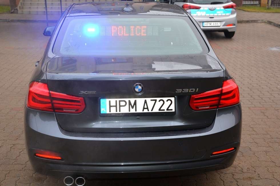  Nowe nieoznakowane radiowozy BMW dla polskiej policji (zdjęcie 3) - Autor: Policja