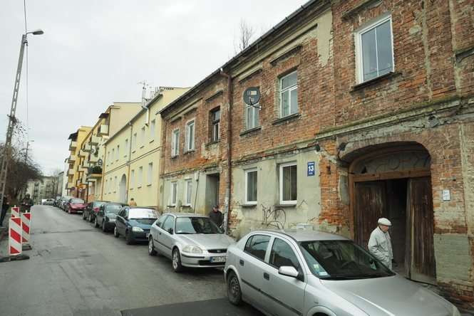 Zapada się część jezdni ul. Probostwo w Lublinie