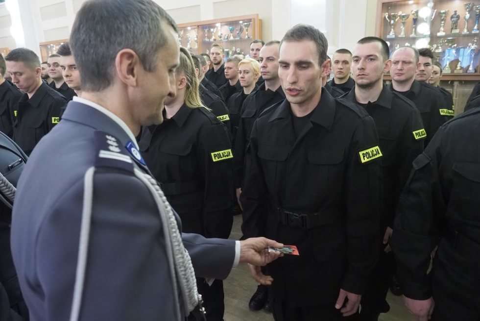  Ślubowanie policjantów (zdjęcie 26) - Autor: Wojciech Nieśpiałowski
