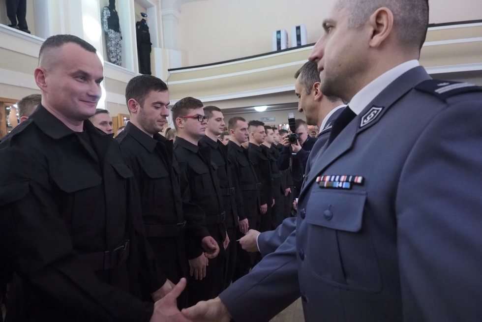  Ślubowanie policjantów (zdjęcie 3) - Autor: Wojciech Nieśpiałowski