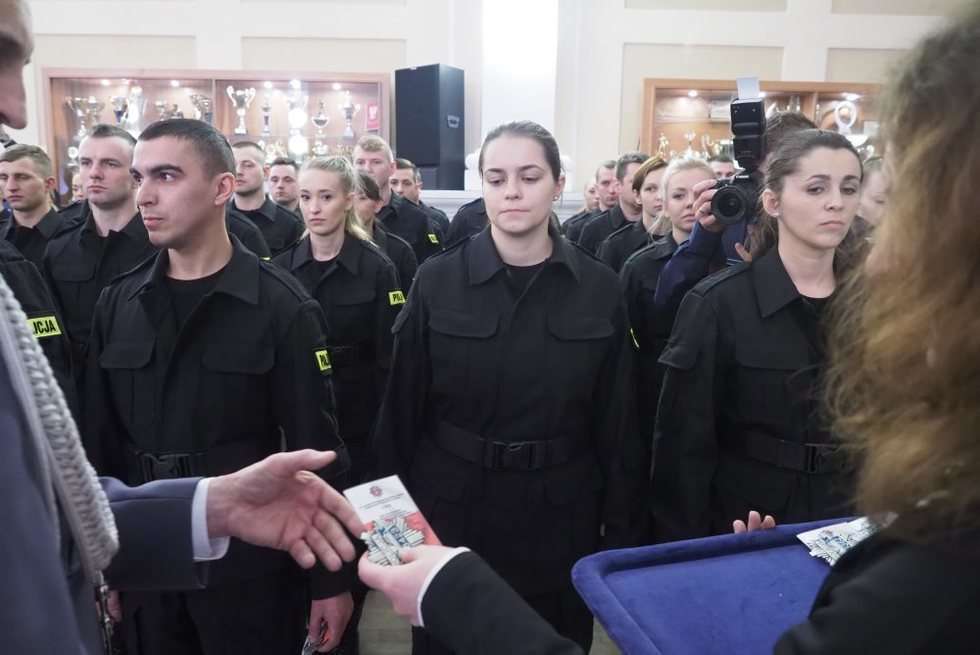  Ślubowanie policjantów (zdjęcie 54) - Autor: Wojciech Nieśpiałowski