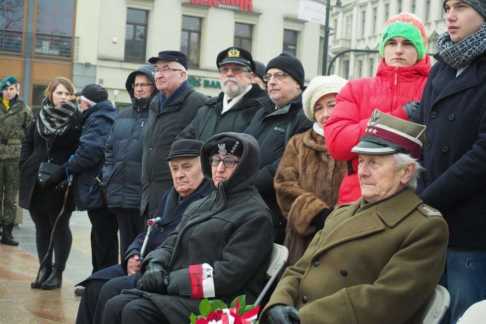  Uroczystości odsłonięcia Pomnika Nieznanego Żołnierza w Lublinie (zdjęcie 17) - Autor: Maciej Kaczanowski