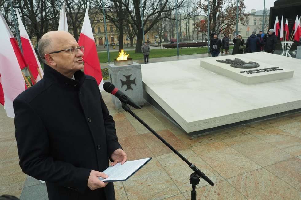  Uroczystości odsłonięcia Pomnika Nieznanego Żołnierza w Lublinie (zdjęcie 13) - Autor: Maciej Kaczanowski