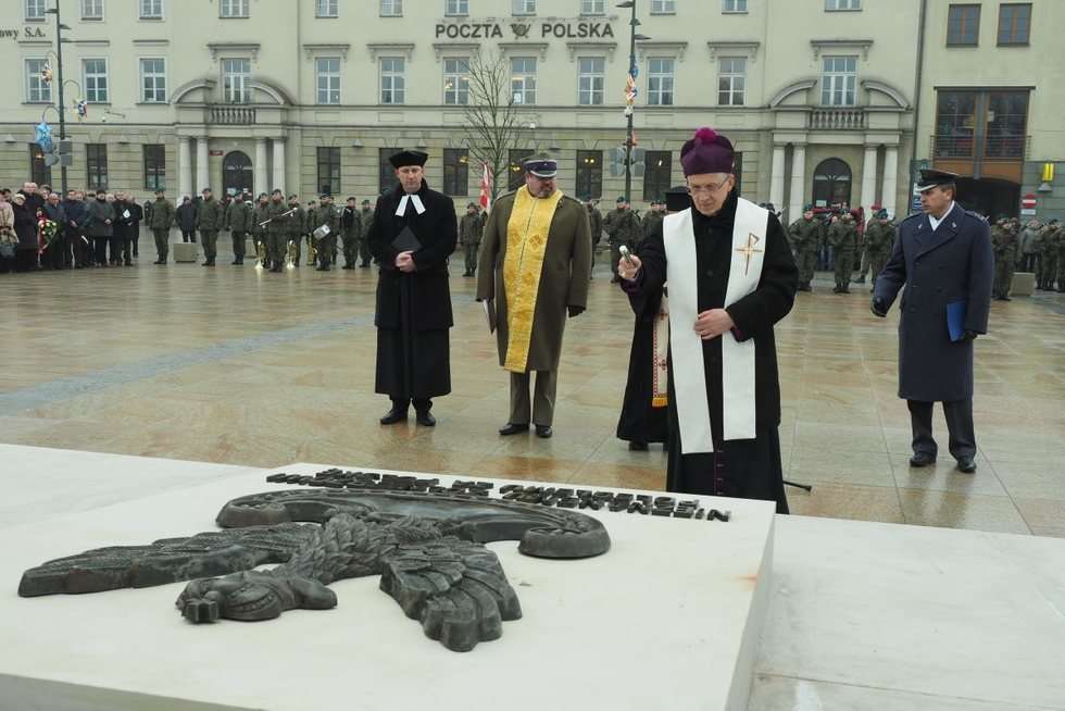  Uroczystości odsłonięcia Pomnika Nieznanego Żołnierza w Lublinie (zdjęcie 16) - Autor: Maciej Kaczanowski