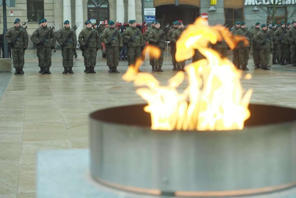  Uroczystości odsłonięcia Pomnika Nieznanego Żołnierza w Lublinie (zdjęcie 19) - Autor: Maciej Kaczanowski