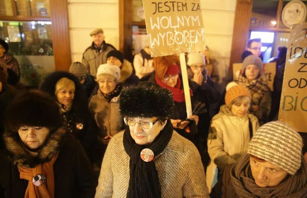 Protest zwolenników liberalizacji prawa aborcyjnego (zdjęcie 6) - Autor: Wojciech Nieśpiałowski