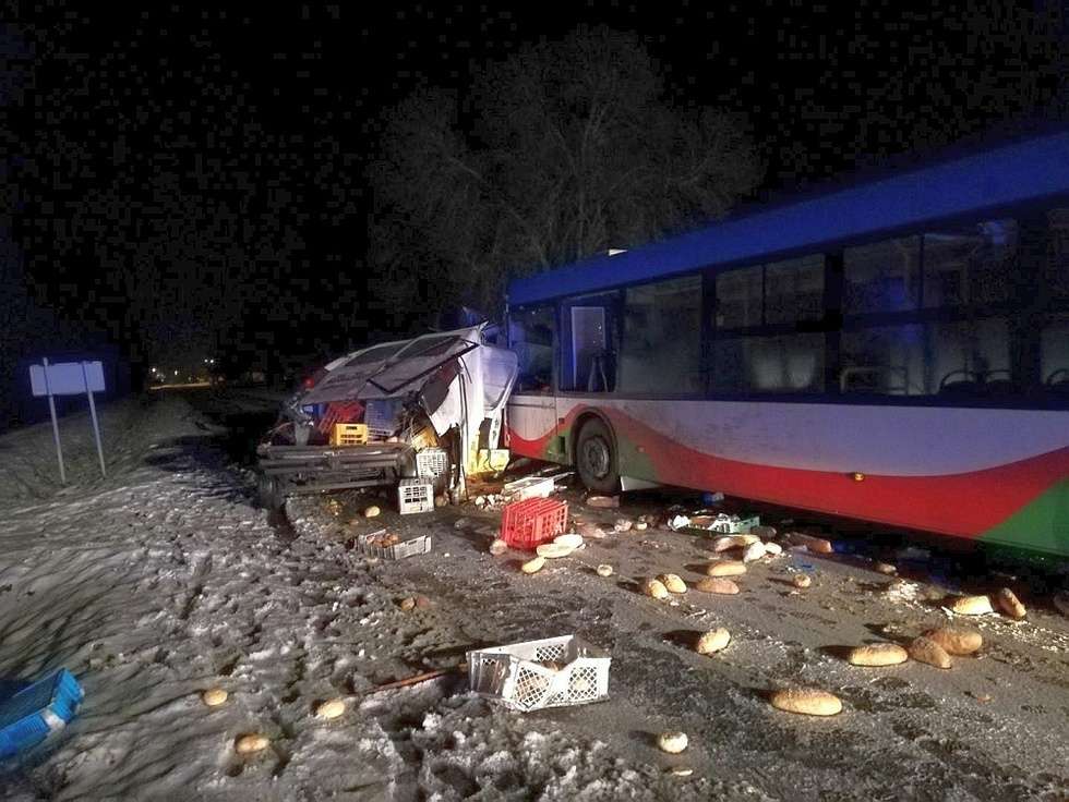  Wypadek w Sosnowie (zdjęcie 2) - Autor: Policja
