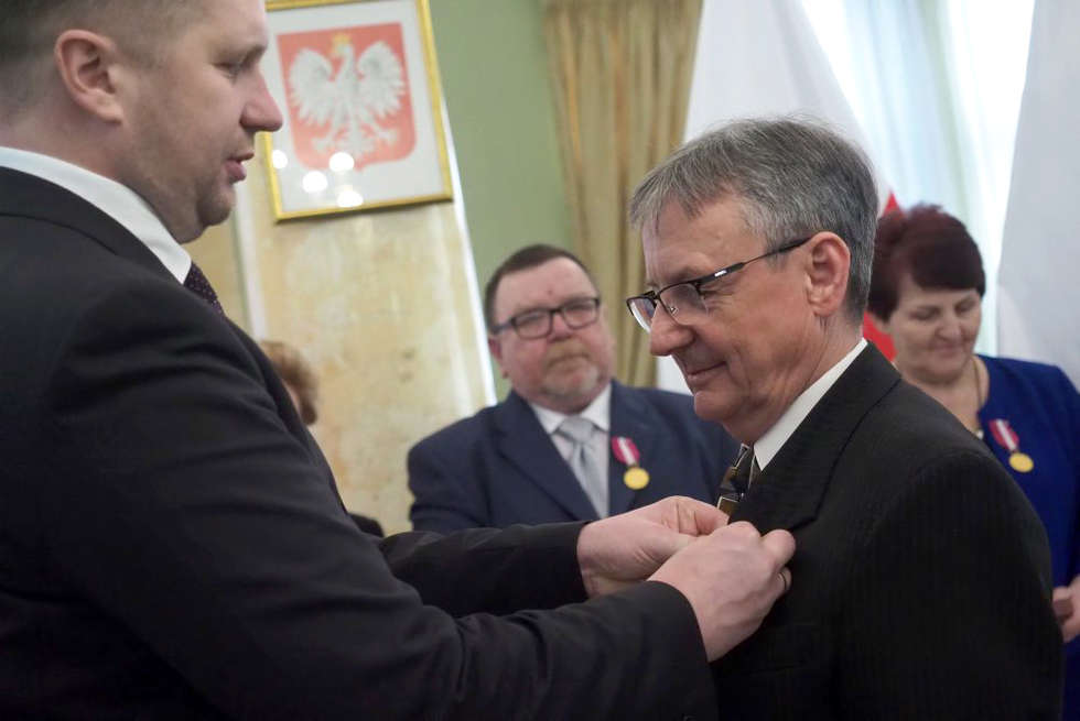  Krzyże Zasługi i Medale za Długoletnią Służbę (zdjęcie 4) - Autor: Wojciech Nieśpiałowski