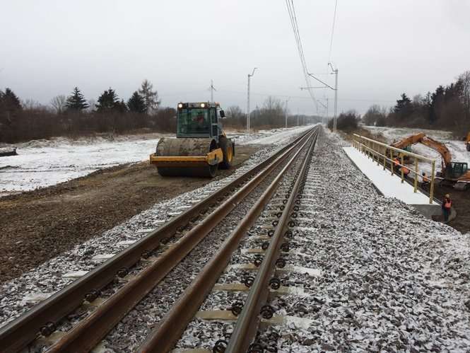 Przebudowa linii kolejowej Lublin - Stalowa Wola - Autor: PKP PLK