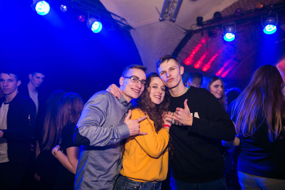  Impreza w klubie Retro w Zamościu (zdjęcie 15) - Autor: Kazimierz Chmiel