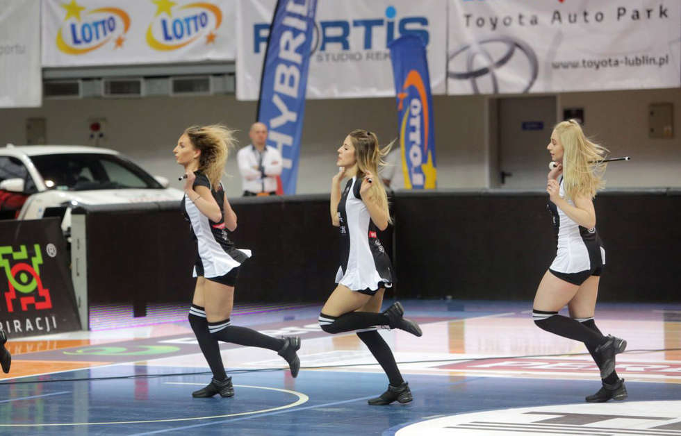  UDS Cheerleaders na meczu TBV Start – Asseco Gdynia (zdjęcie 28) - Autor: Wojciech Nieśpiałowski
