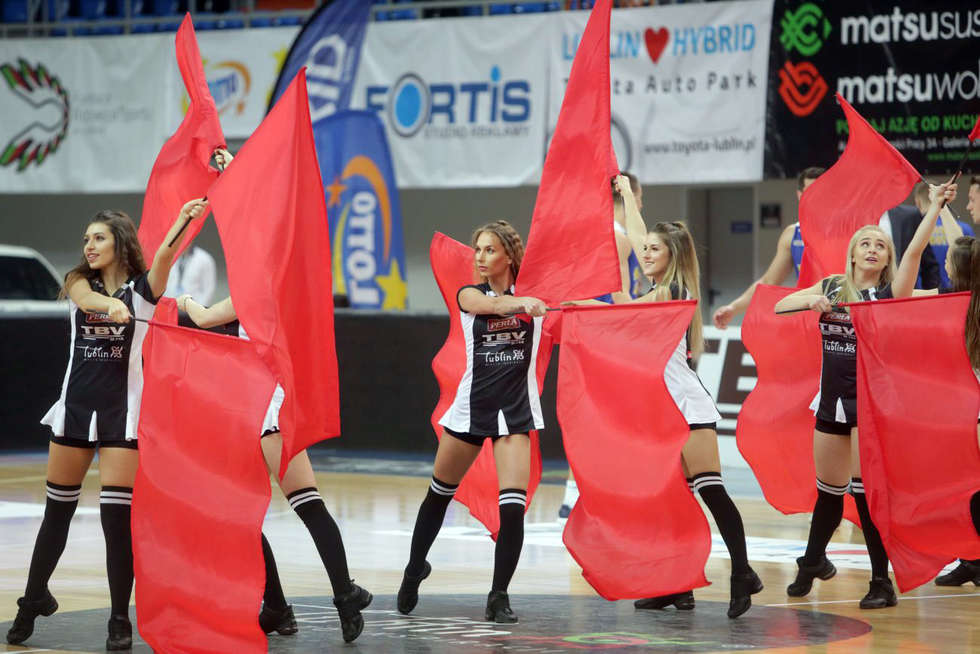  UDS Cheerleaders na meczu TBV Start – Asseco Gdynia (zdjęcie 16) - Autor: Wojciech Nieśpiałowski
