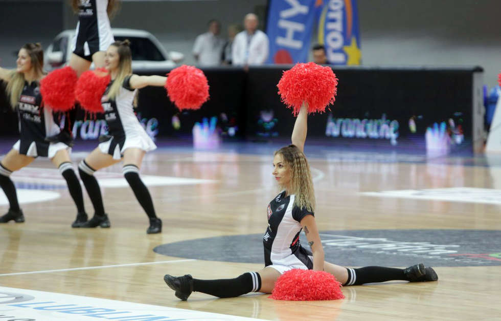  UDS Cheerleaders na meczu TBV Start – Asseco Gdynia (zdjęcie 9) - Autor: Wojciech Nieśpiałowski