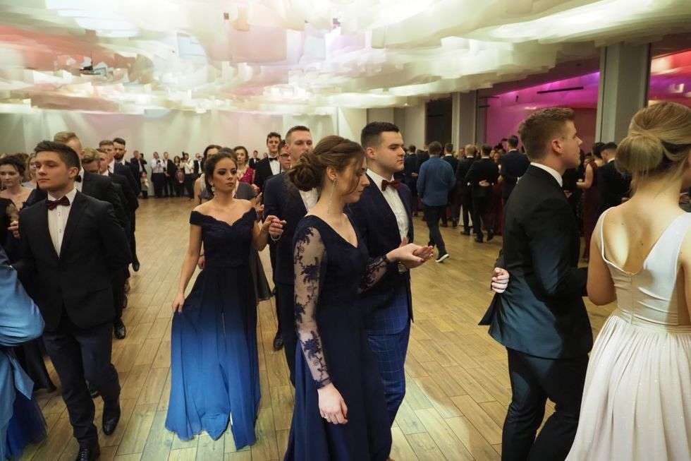  Studniówka 2018: Bal maturzystów III LO w hotelu In Between (zdjęcie 12) - Autor: Maciej Kaczanowski