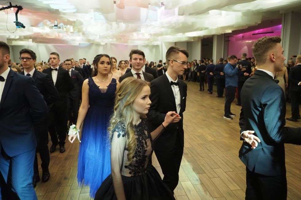  Studniówka 2018: Bal maturzystów III LO w hotelu In Between (zdjęcie 16) - Autor: Maciej Kaczanowski