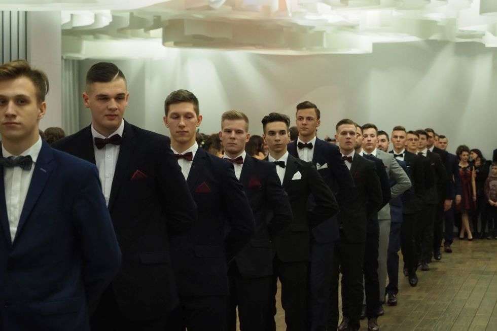  Studniówka 2018: Bal maturzystów III LO w hotelu In Between (zdjęcie 73) - Autor: Maciej Kaczanowski