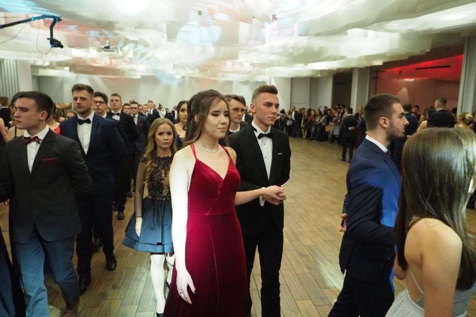 Studniówka 2018: Bal maturzystów III LO w hotelu In Between (zdjęcie 17) - Autor: Maciej Kaczanowski