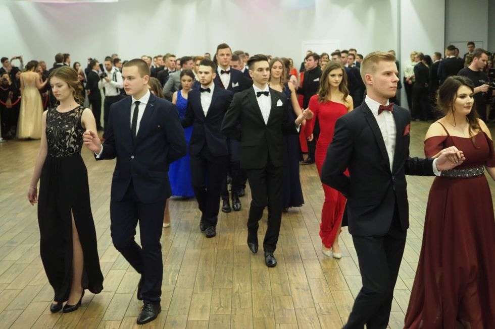  Studniówka 2018: Bal maturzystów III LO w hotelu In Between (zdjęcie 45) - Autor: Maciej Kaczanowski
