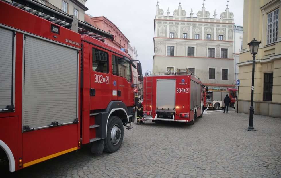  Pożar w restauracji na Starym Mieście (zdjęcie 13) - Autor: Wojciech Nieśpiałowski