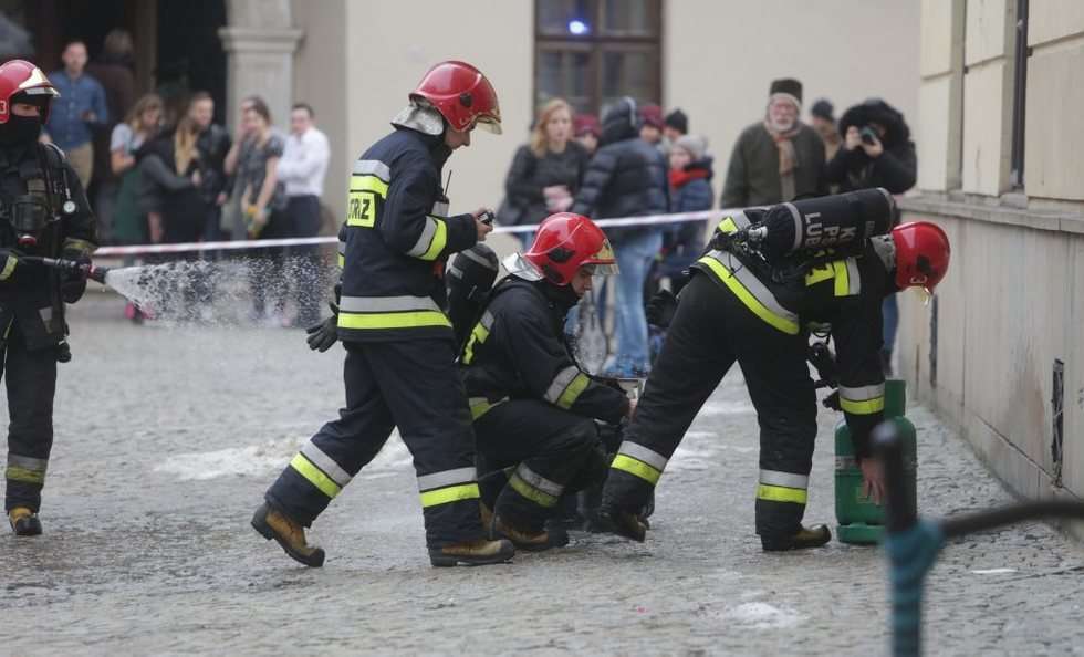  Pożar w restauracji na Starym Mieście (zdjęcie 9) - Autor: Wojciech Nieśpiałowski