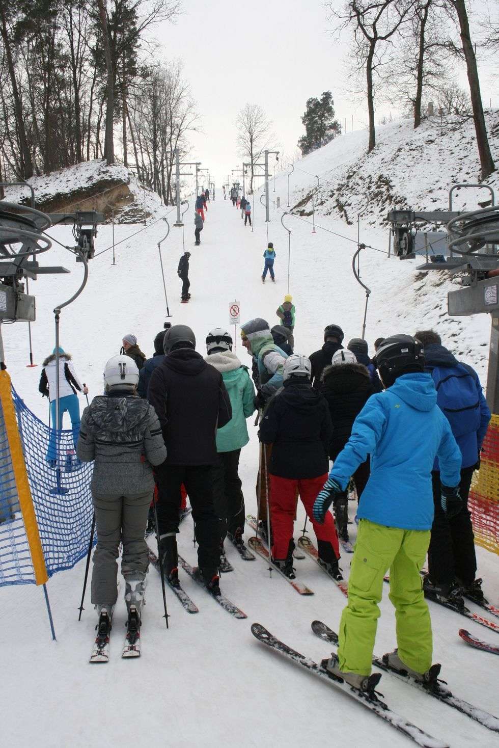  Wyciąg narciarski Kazimierz Dolny (zdjęcie 12) - Autor: Paweł Buczkowski
