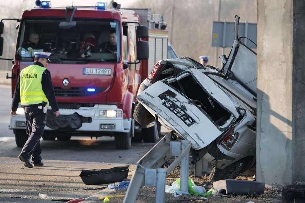  Wypadek na al. Tysiąclecia w Lublinie 19.02.2018 (zdjęcie 3) - Autor: Maciej Kaczanowski