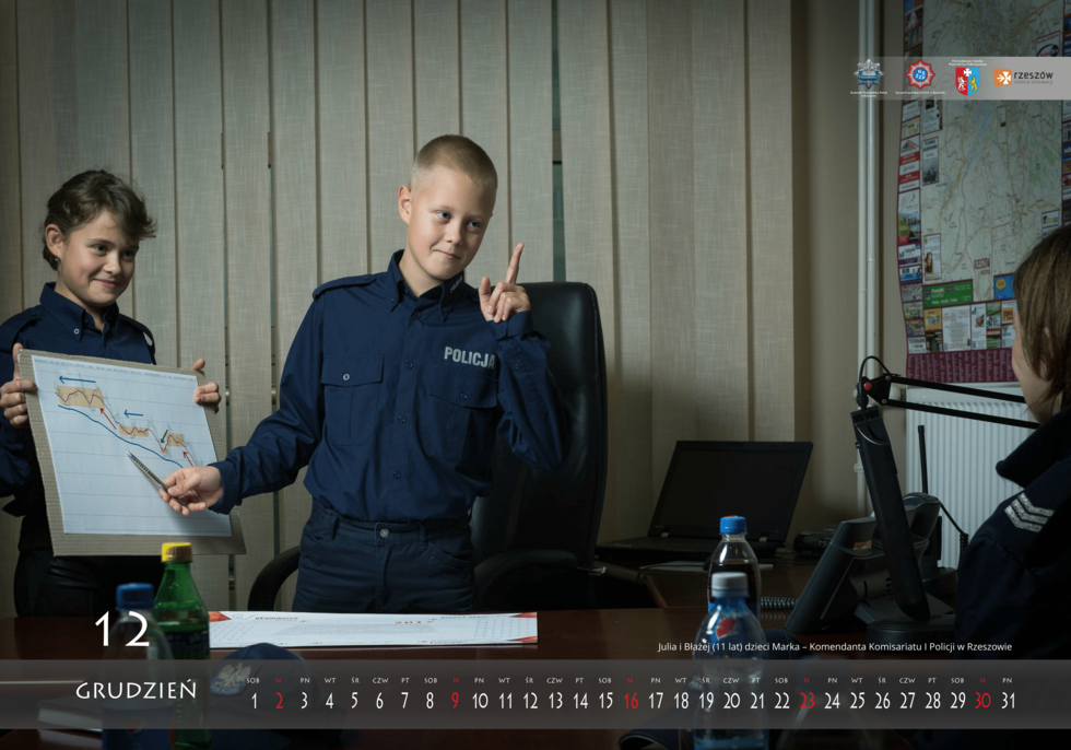  Policja łączy pokolenia. Kalendarz policyjny (zdjęcie 2) - Autor: Wojciech Kulig