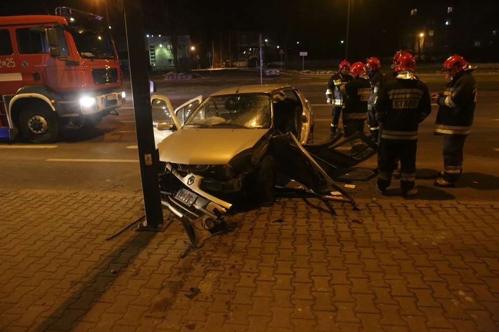  Lublin: Wypadek na ul. Wrotkowskiej (zdjęcie 5) - Autor: ŁM
