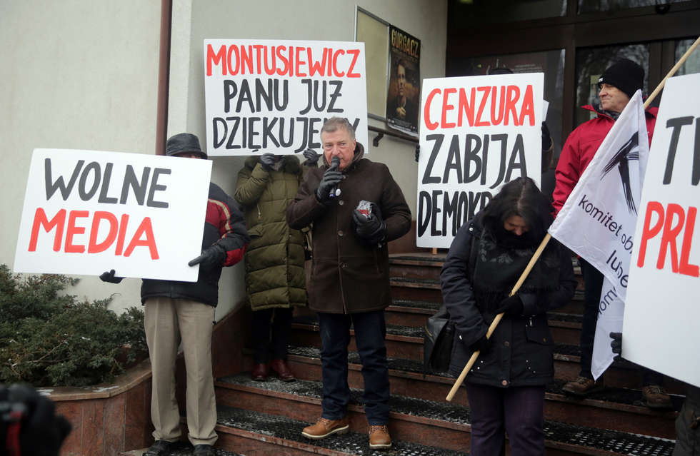  Protest przed siedzibą TVP Lublin (zdjęcie 3) - Autor: Wojciech Nieśpiałowski