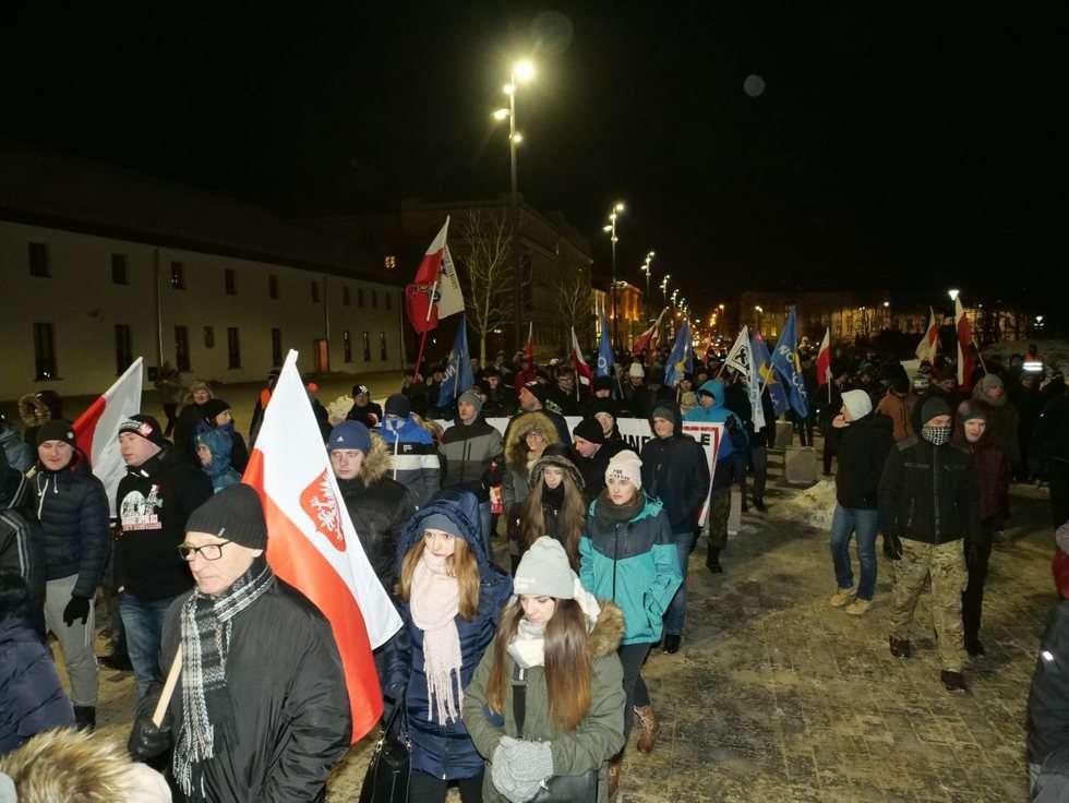 Narodowy Dzień Pamięci Żołnierzy Wyklętych: marsz ONR w Lublinie (zdjęcie 23) - Autor: Maciej Kaczanowski
