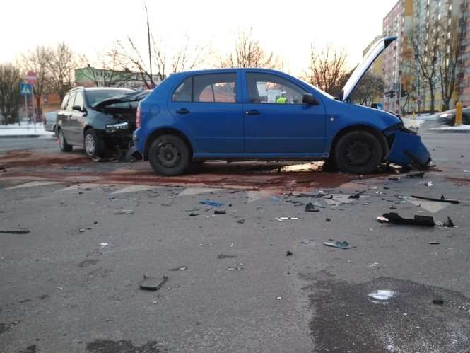 Zderzenie aut na Czechowie. Jedna osoba ranna