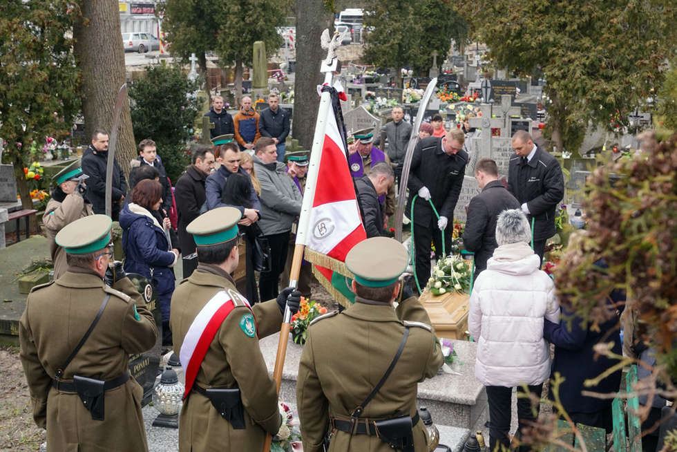  Pogrzeb strażnika granicznego w Chełmie (zdjęcie 4) - Autor: Paweł Klajnert