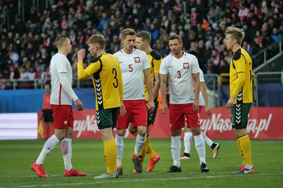  Mecz Polska - Litwa U21 na Arenie Lublin (zdjęcie 23) - Autor: Maciej Kaczanowski