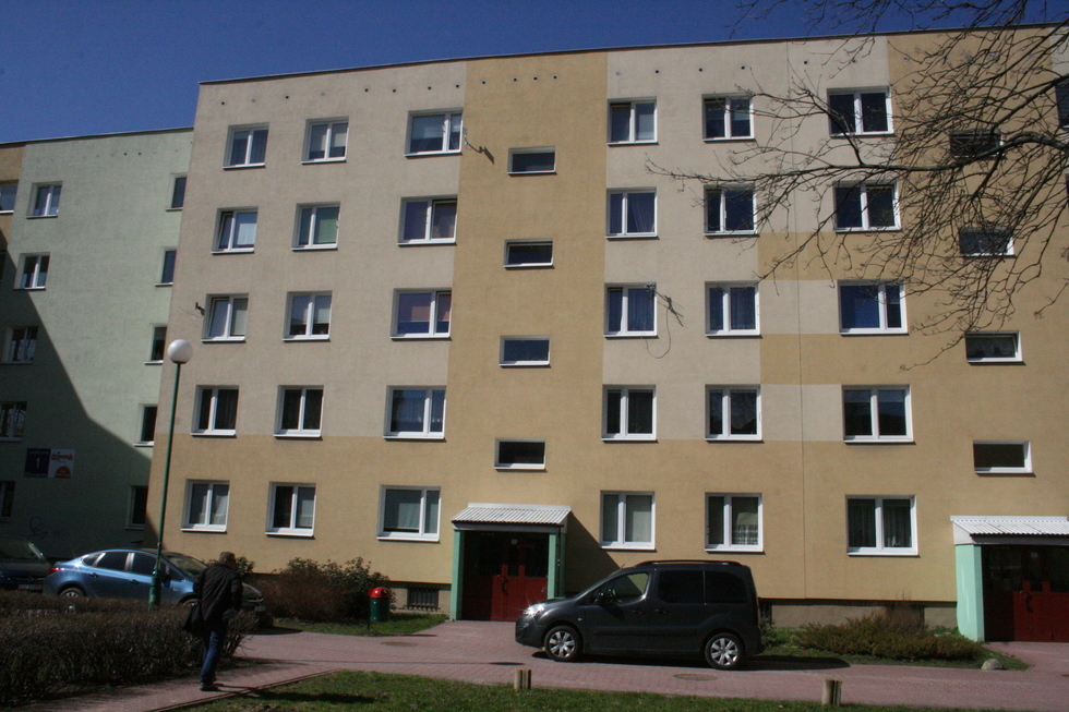  Ciała trzech osób w mieszkaniu przy ul. Lawinowej w Lublinie (zdjęcie 7) - Autor: Paweł Buczkowski