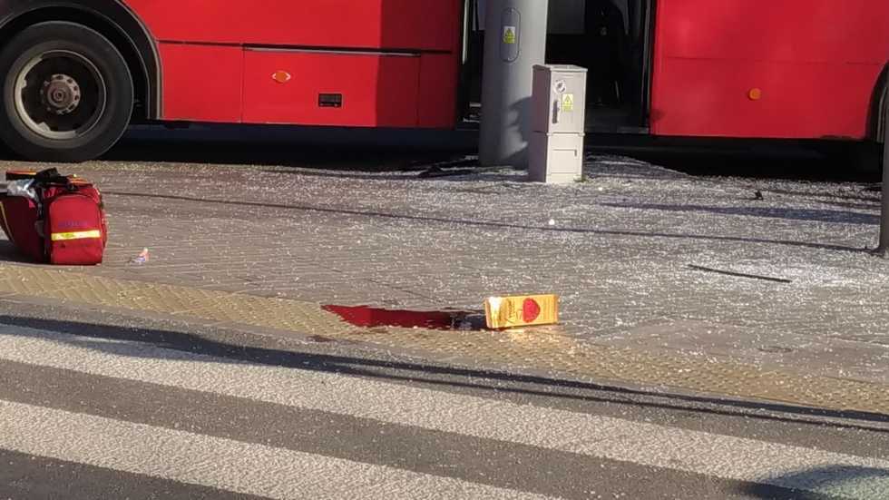  Wypadek autobusu na skrzyżowaniu ul. Nadbystrzyckiej i Głębokiej (zdjęcie 19) - Autor: Grzegorz Rekiel